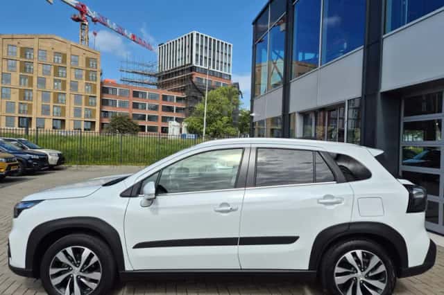Suzuki S-Cross (2024) thumbnail 2