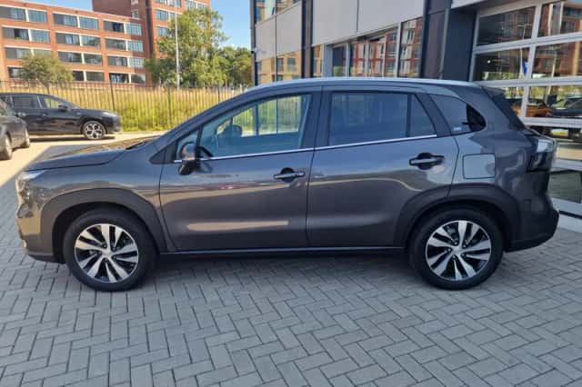 Suzuki S-Cross (2022) thumbnail 2