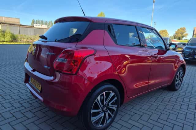 Suzuki Swift (2024) thumbnail 4