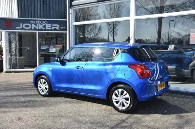 Suzuki Swift (2024) thumbnail 3