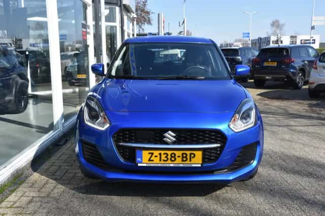 Suzuki Swift (2024) thumbnail 4