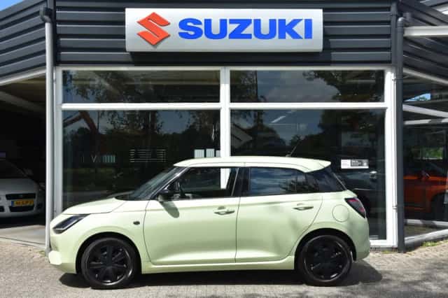 Suzuki Swift (2026) thumbnail 2