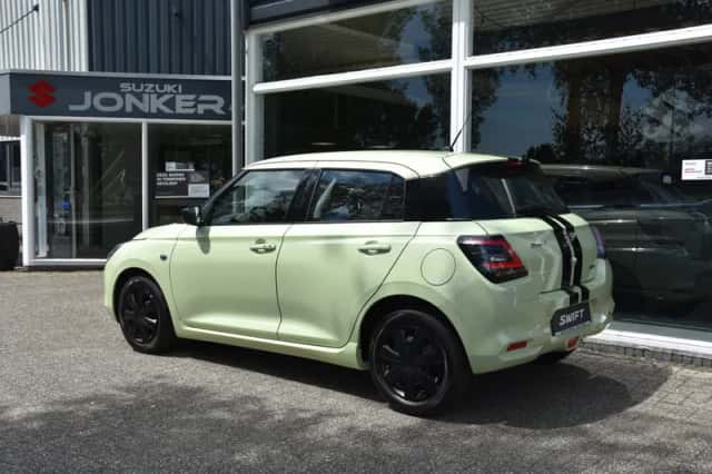 Suzuki Swift (2026) thumbnail 3