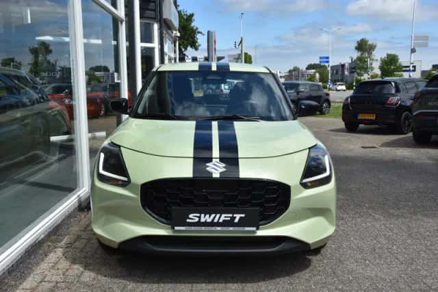 Suzuki Swift (2026) thumbnail 4