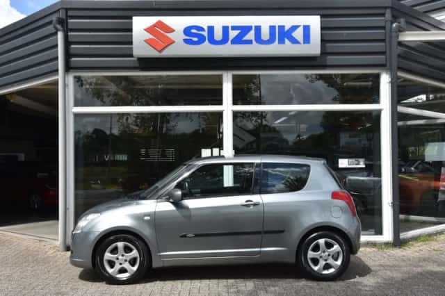 Suzuki Swift (2006) thumbnail 2