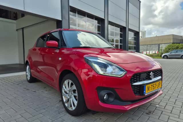 Suzuki Swift (2021) thumbnail 6