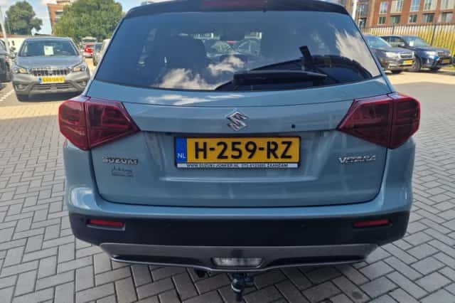 Suzuki Vitara (2020) thumbnail 4