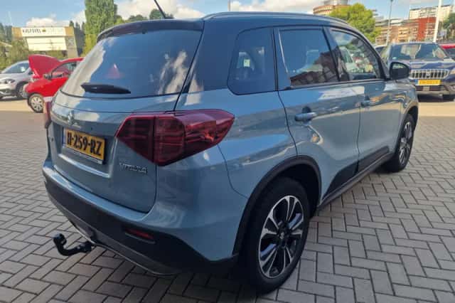 Suzuki Vitara (2020) thumbnail 5