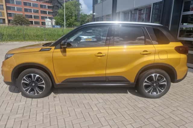 Suzuki Vitara (2023) thumbnail 2