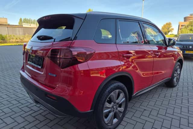Suzuki Vitara (2025) thumbnail 4