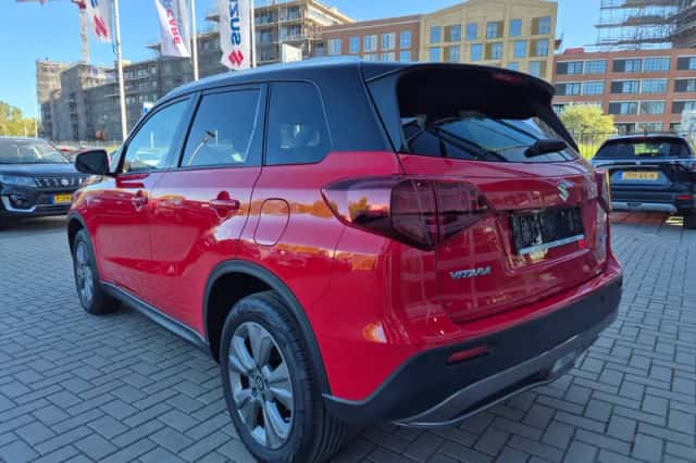 Suzuki Vitara (2025) thumbnail 5