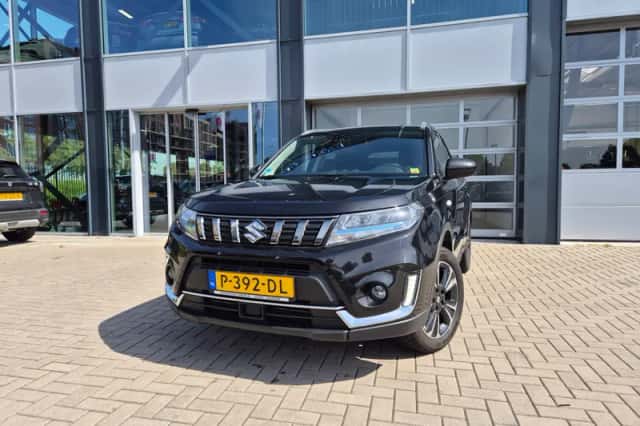 Suzuki Vitara (2022) thumbnail 1