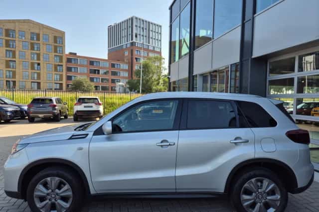 Suzuki Vitara (2025) thumbnail 2
