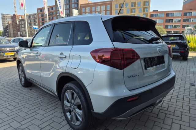 Suzuki Vitara (2025) thumbnail 3