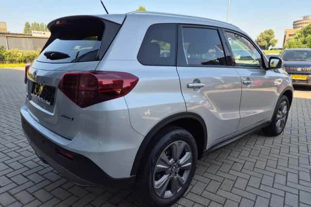 Suzuki Vitara (2025) thumbnail 6