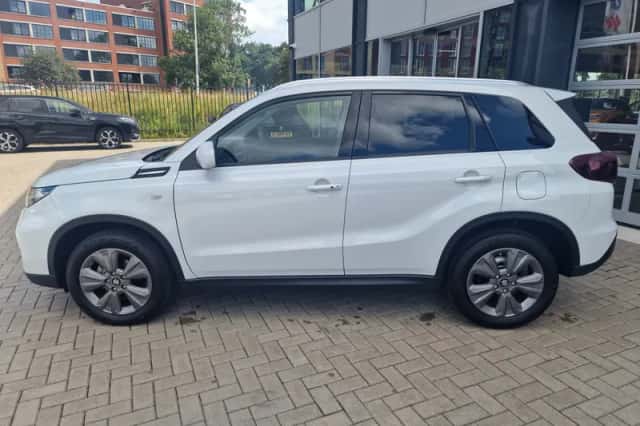 Suzuki Vitara (2025) thumbnail 2