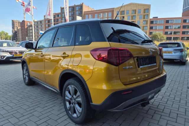 Suzuki Vitara (2020) thumbnail 3