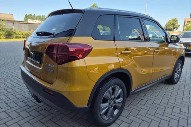 Suzuki Vitara (2020) thumbnail 4