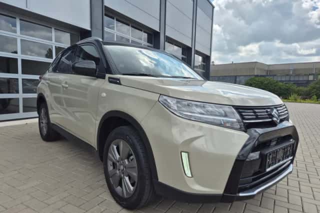 Suzuki Vitara (2025) thumbnail 6