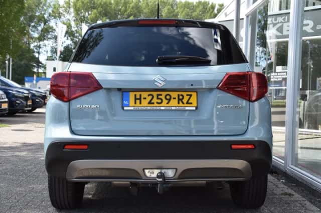 Suzuki Vitara (2020) thumbnail 4