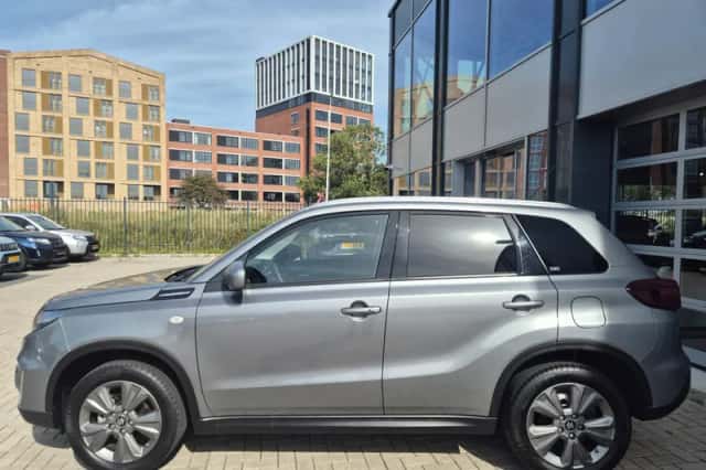 Suzuki Vitara (2021) thumbnail 2
