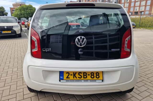 Volkswagen Up! (2013) thumbnail 4