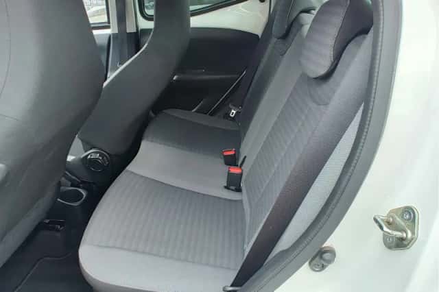 Toyota Aygo (2020) thumbnail 5