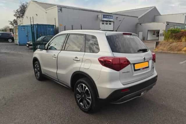Suzuki Vitara (2024) thumbnail 4