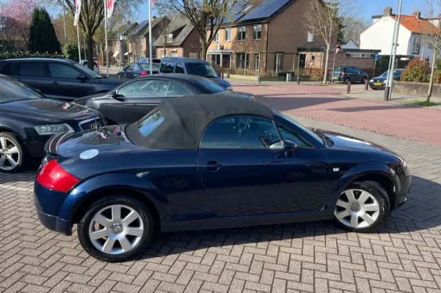 Audi TT (2005) thumbnail 3