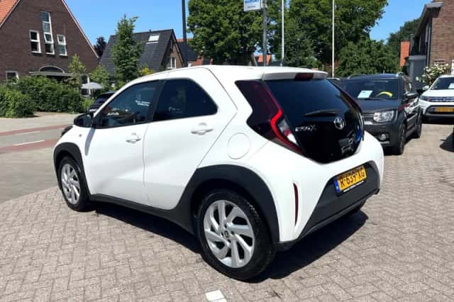 Toyota Aygo X (2022) thumbnail 4