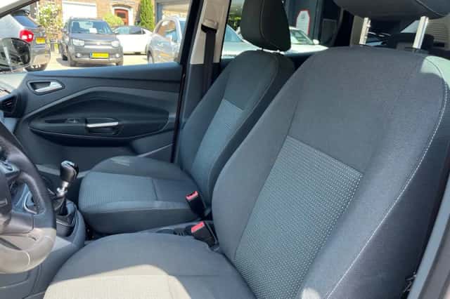 Ford C-Max (2013) thumbnail 4