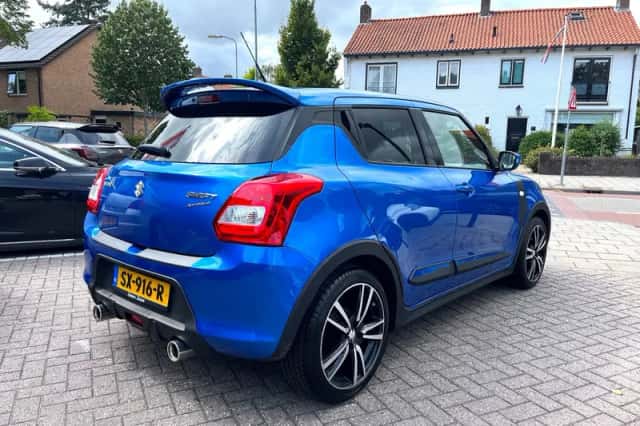 Suzuki Swift (2018) thumbnail 4
