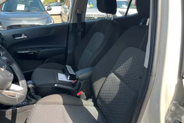 Kia Picanto (2025) thumbnail 6