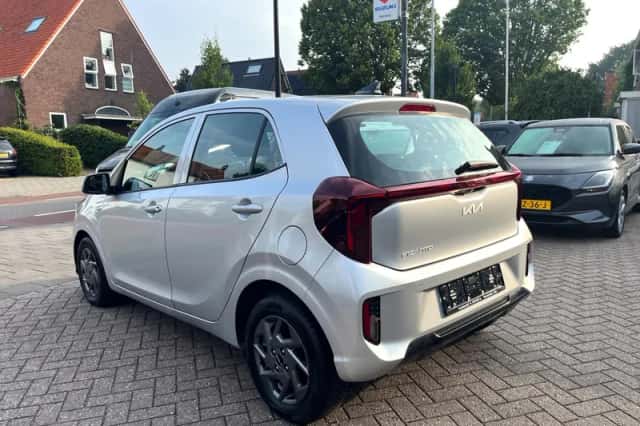 Kia Picanto (2025) thumbnail 3