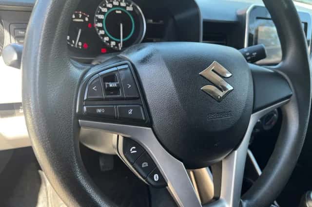Suzuki Ignis (2017) thumbnail 4