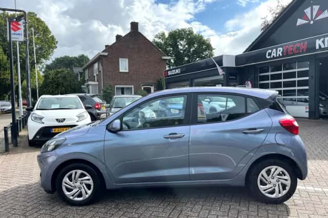Hyundai i10 (2024) thumbnail 3