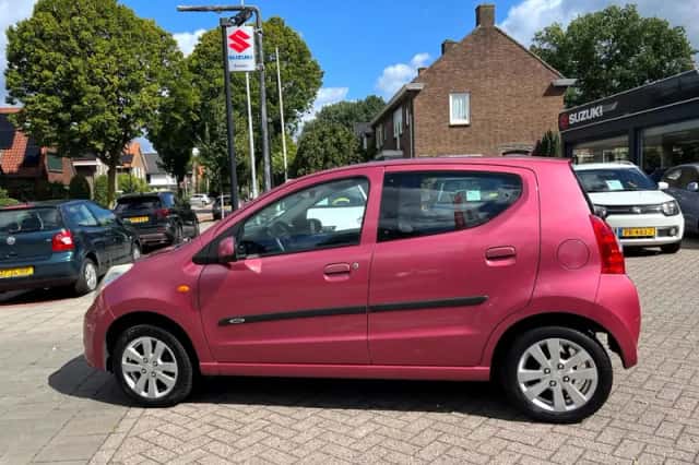 Suzuki Alto (2010) thumbnail 3