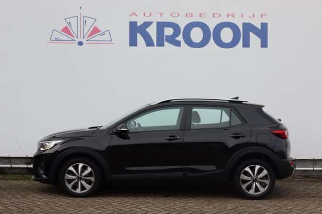Kia Stonic (2025) thumbnail 2