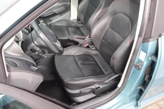 SEAT Ibiza (2011) thumbnail 4