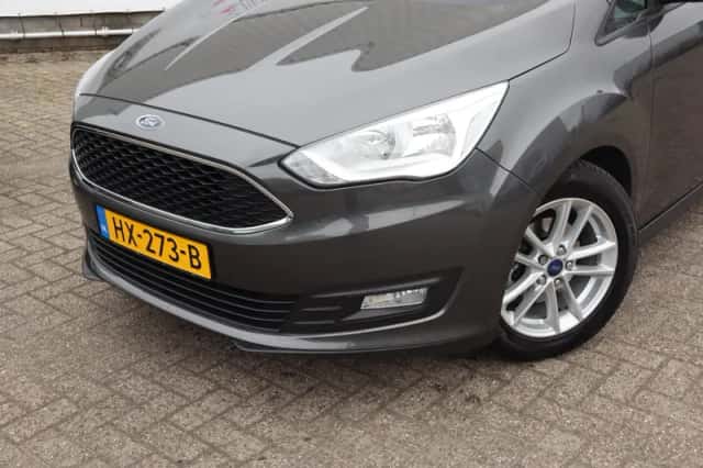 Ford C-Max (2016) thumbnail 4