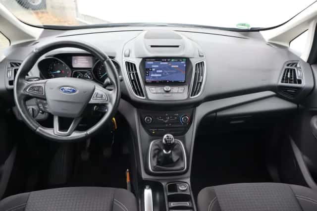 Ford C-Max (2016) thumbnail 6