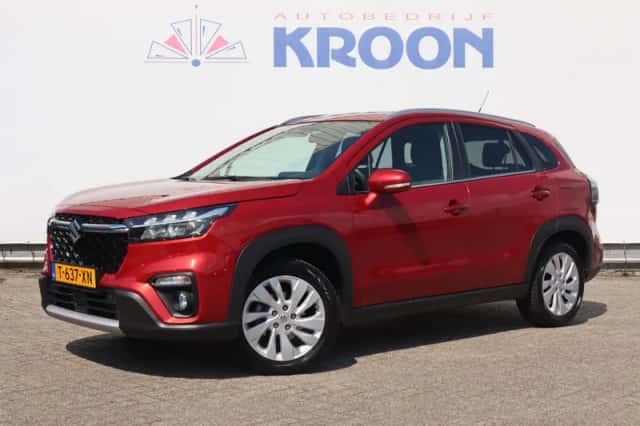Suzuki S-Cross (2024) thumbnail 1