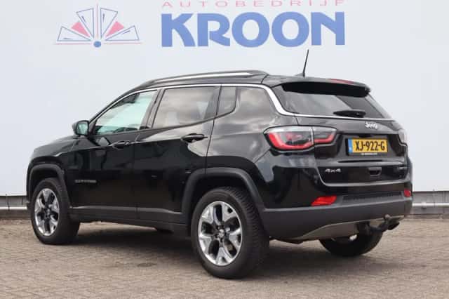 Jeep Compass (2019) thumbnail 3