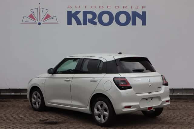 Suzuki Swift (2026) thumbnail 3