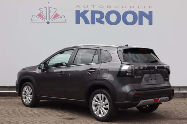 Suzuki S-Cross (2026) thumbnail 3