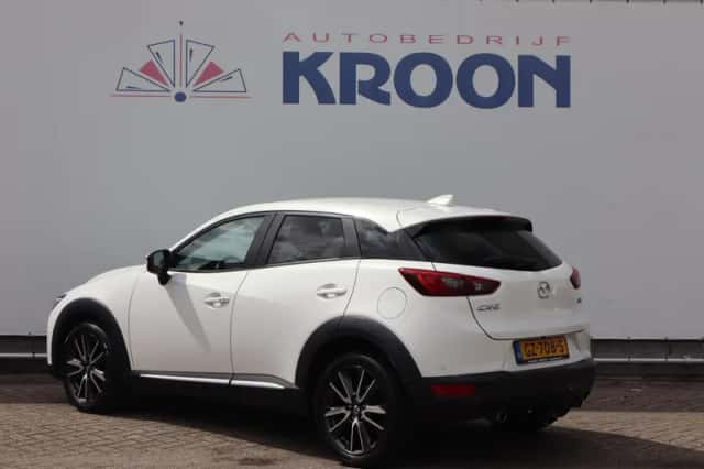 Mazda CX-3 (2015) thumbnail 3