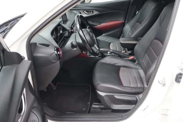 Mazda CX-3 (2015) thumbnail 5