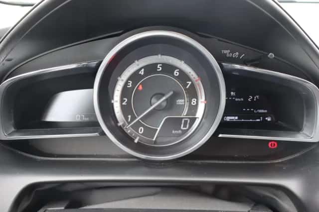 Mazda CX-3 (2015) thumbnail 6