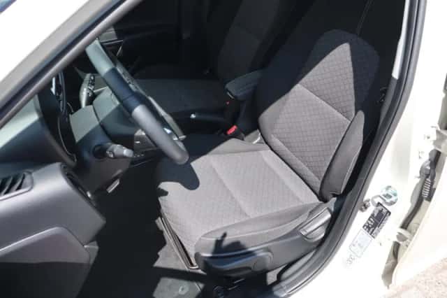 Kia Picanto (2025) thumbnail 4
