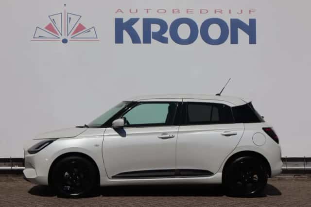 Suzuki Swift (2026) thumbnail 2